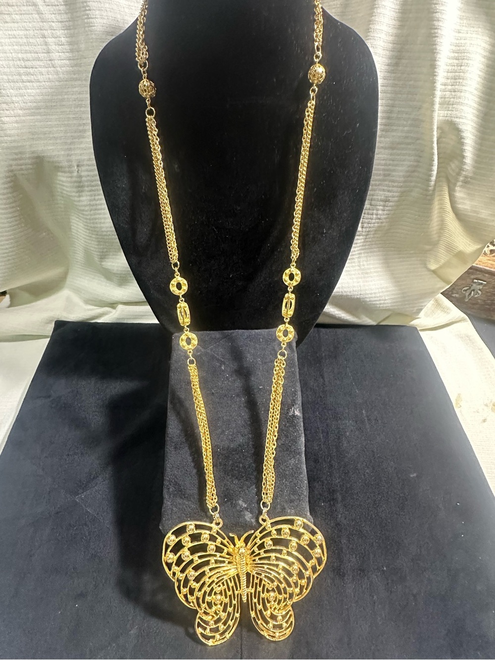 Vtg: Pauline Rader Oversized Butterfly Pendant Runway Necklace (unsigned)